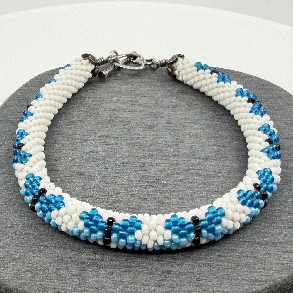 Blue White Seed Bead Floral Rope Bracelet Silver Tone Toggle Clasp Bohemian
